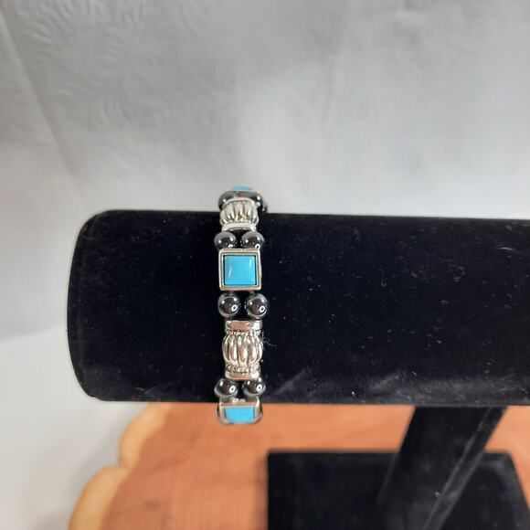 Magnetic Stretch Bracelet Silver Tone, Hematite,‎ Teal Cabochons - Picture 3 of 7